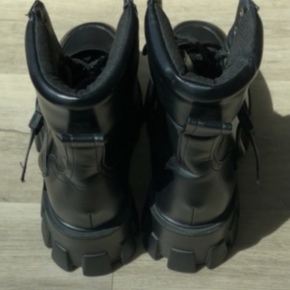 Black plataform boots size 8 - Picture 4 of 4